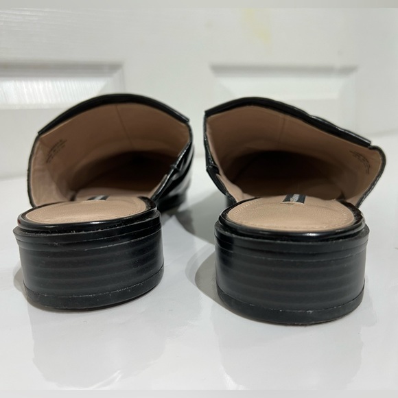 French Connection Lorissa Point-toe Kilt Slip on Sandals in Black Size 5.5 - Picture 9 of 9